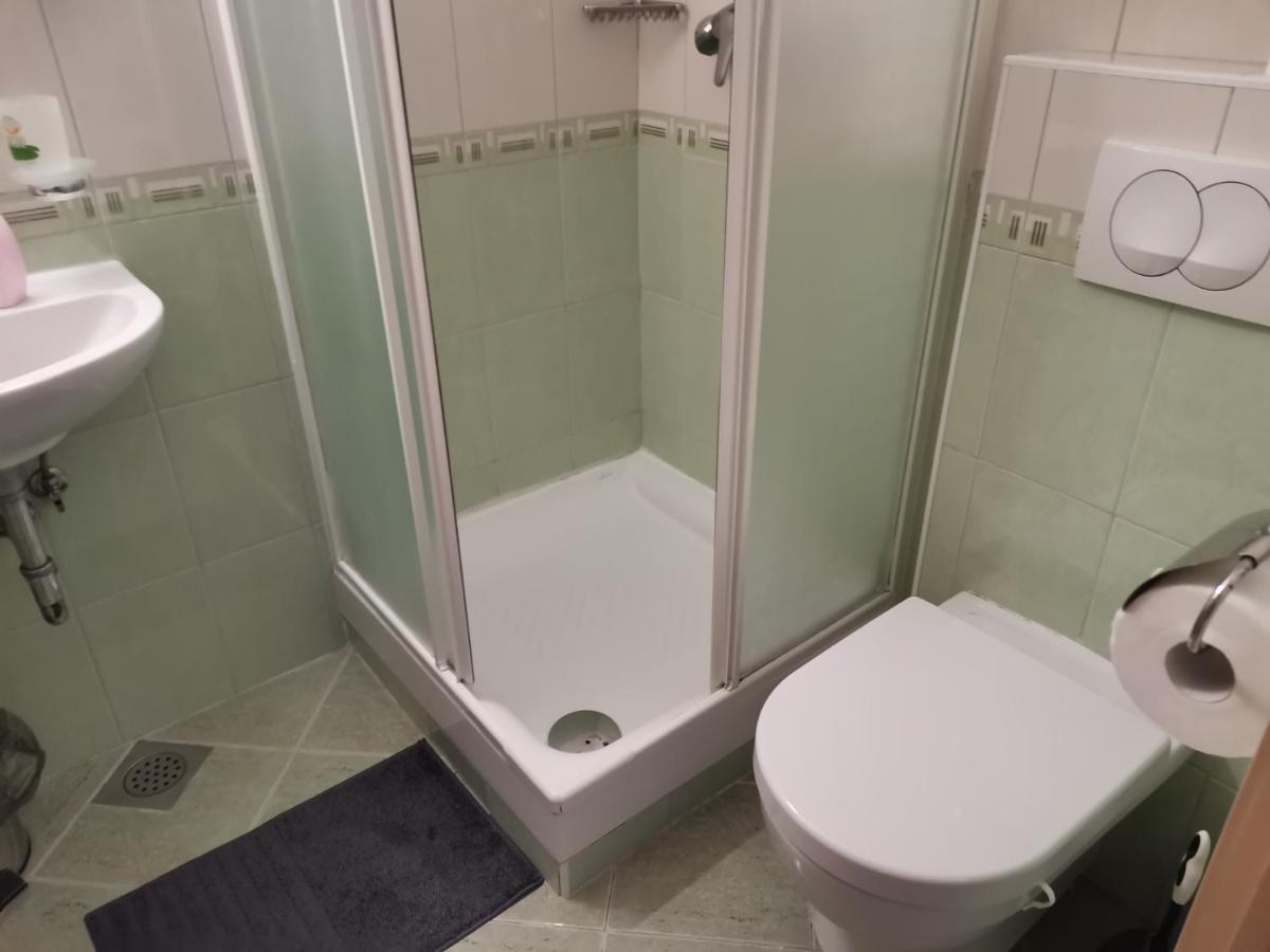 Apartma Gaber 80 *